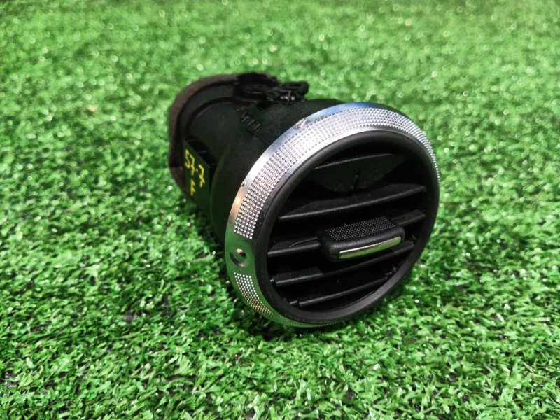 Дефлектор воздушный Audi A3 8PA CAXC 2003 (б/у)