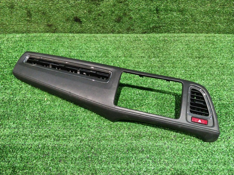 Рамка магнитофона Honda Vezel RU3 LEB (б/у)