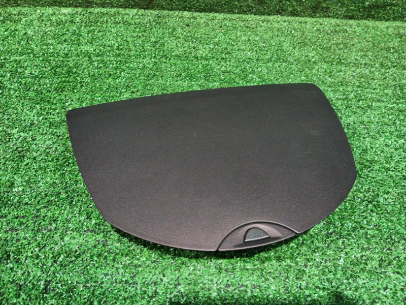 Бардачок Mitsubishi Grandis NA4W 4G69 2004 (б/у)