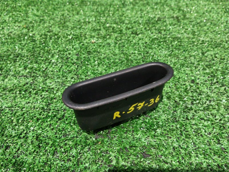 Ручка внутренняя Toyota Vitz SCP10 1SZ-FE 2004 правая (б/у)