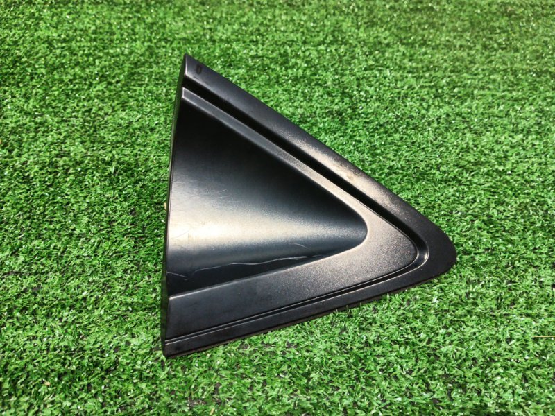 УГОЛОК ЗЕРКАЛА Honda Vezel RU3 LEB правый (б/у)