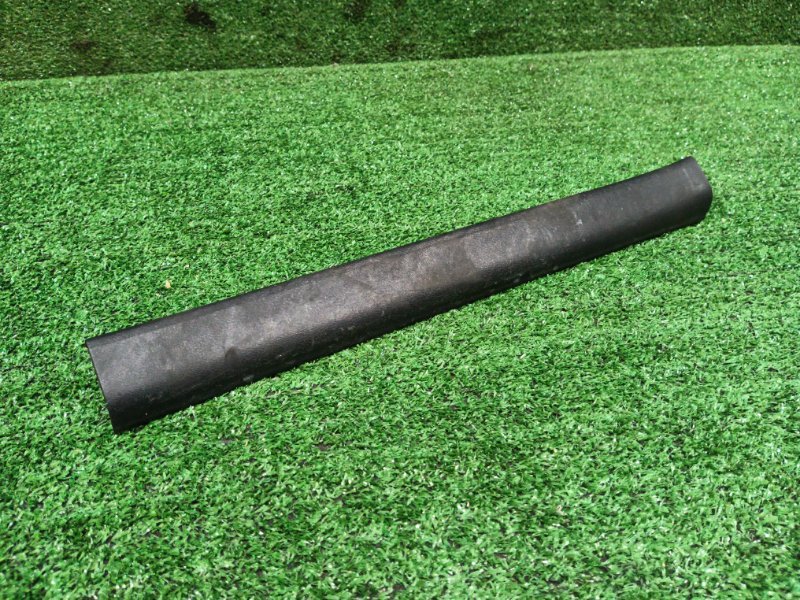 Накладка пластиковая в салон Honda Edix BE3 K20A 2008 передняя правая (б/у)