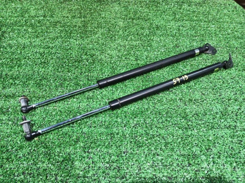 Амортизатор багажника Mitsubishi Grandis NA4W 4G69 2008 (б/у)