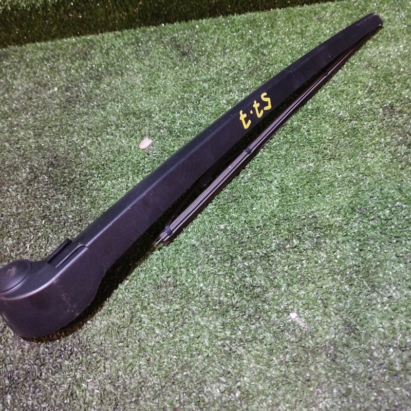 Дворник Audi A3 8PA CAXC 2003 задний (б/у)