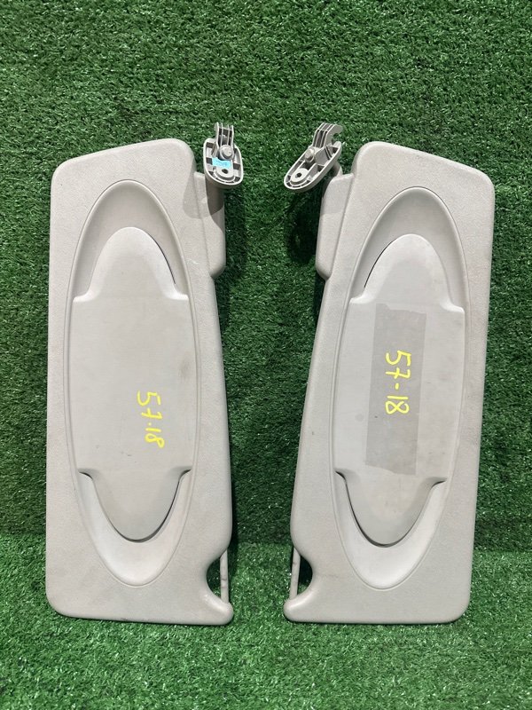 Солнцезащитный козырек Nissan NV200 VM20 HR16DE 2013 (б/у)