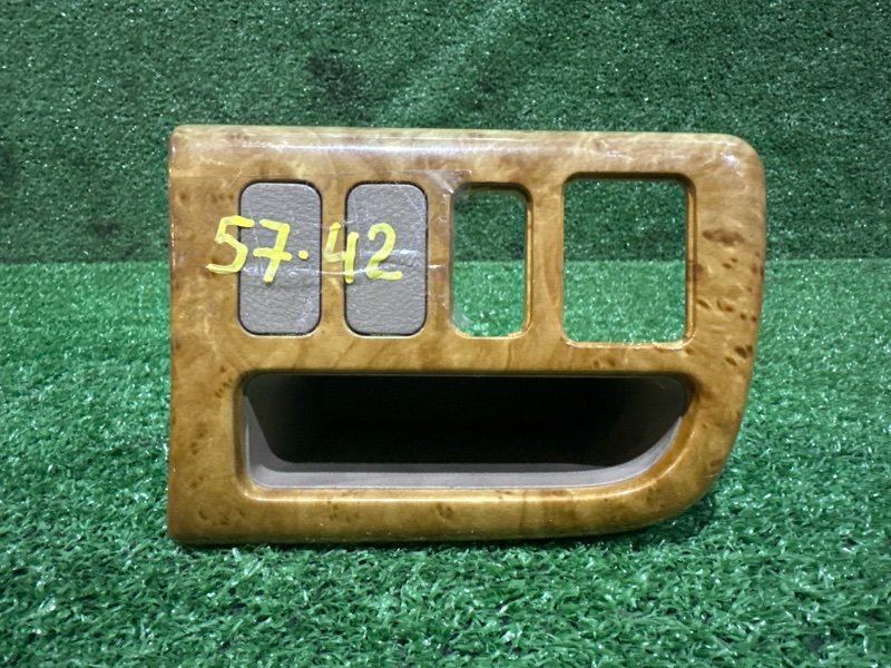 Накладка на центральную консоль Honda Stepwgn RF3 K20A 2002 (б/у)