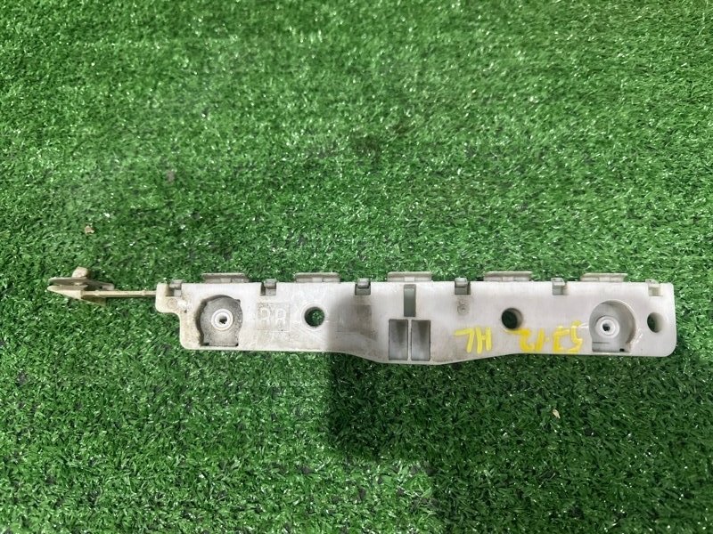 Клипса бампера Nissan NV200 VM20 HR16DE 2012 задняя левая (б/у)