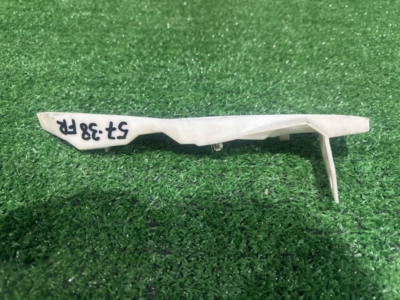 Клипса бампера Mazda MPV LW3W L3-DE 2004 передняя правая (б/у)