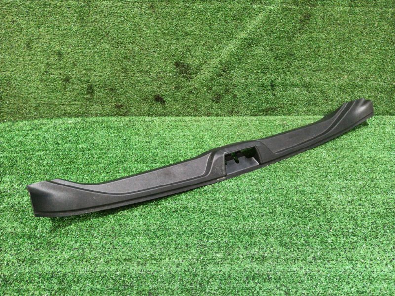 Накладка багажника Volvo V70 B4204T 2016 (б/у)