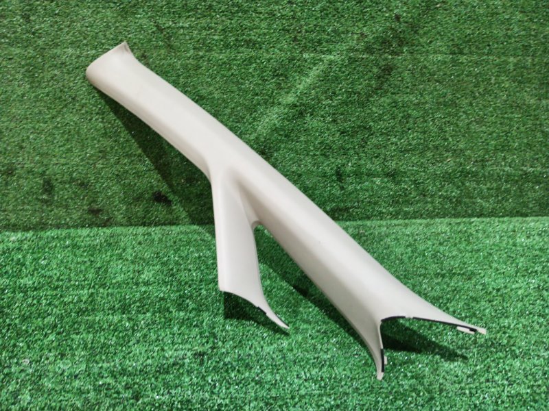 Обшивка стойки кузова Mitsubishi Grandis NA4W 4G69 2004 передняя левая (б/у)