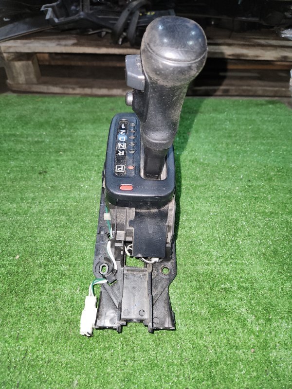 Рычаг переключения КПП Nissan AD VZNY12 HR16DE (б/у)