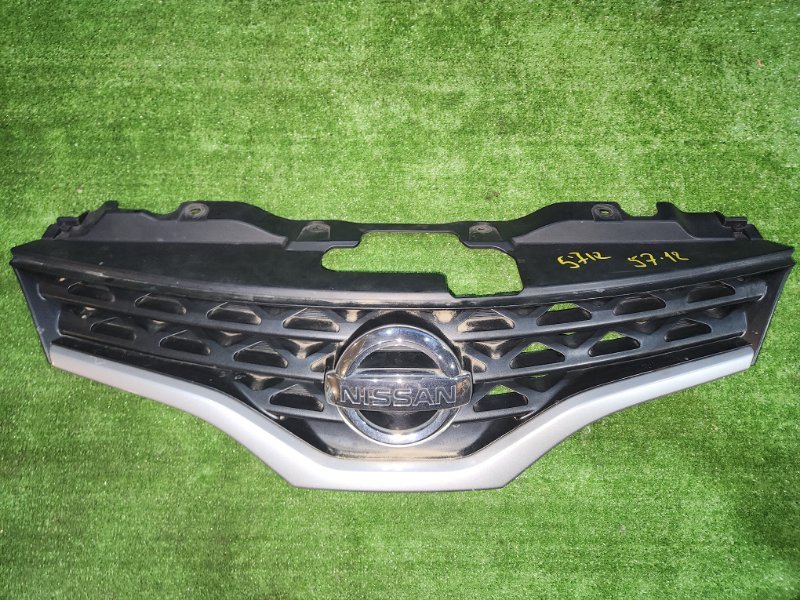 Решетка радиатора Nissan NV200 VM20 HR16DE 2012 (б/у)