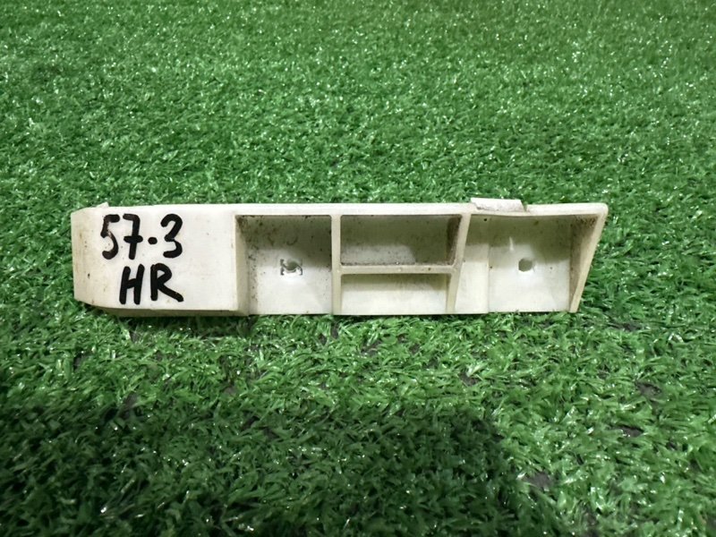 Клипса бампера Nissan March AK12 CR12DE 2008 задняя правая (б/у)