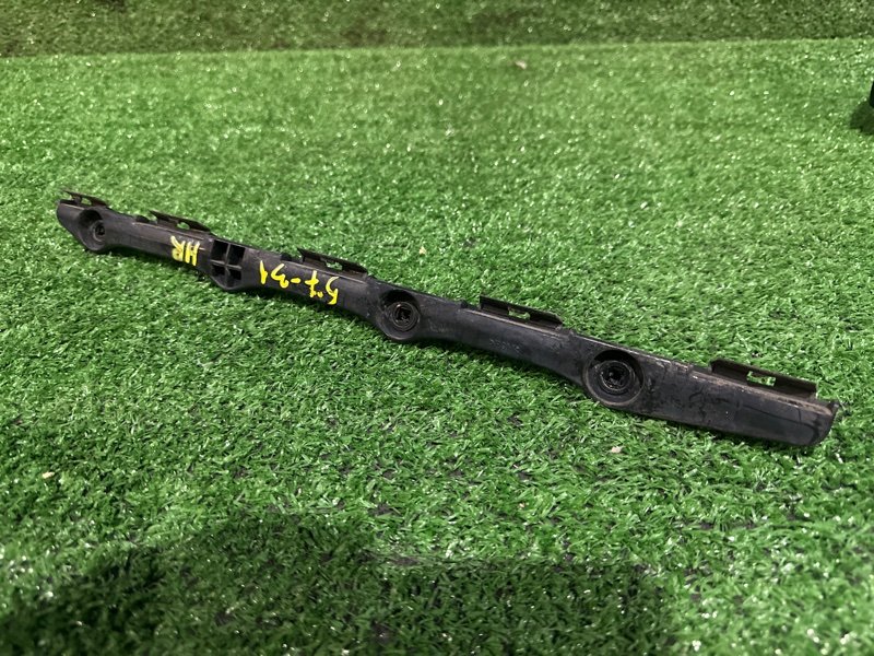 Клипса бампера Toyota Crown GRS181 4GR-FSE 2005 задняя правая (б/у)