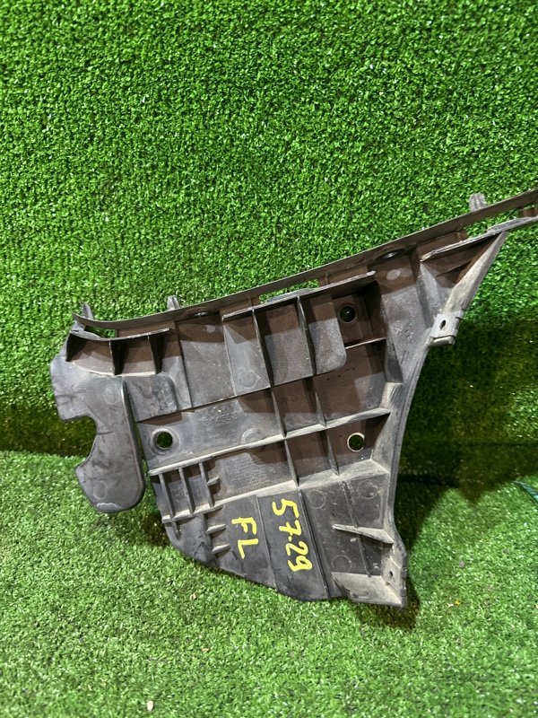 Клипса бампера Volvo V70 B4204T 2016 передняя левая (б/у)