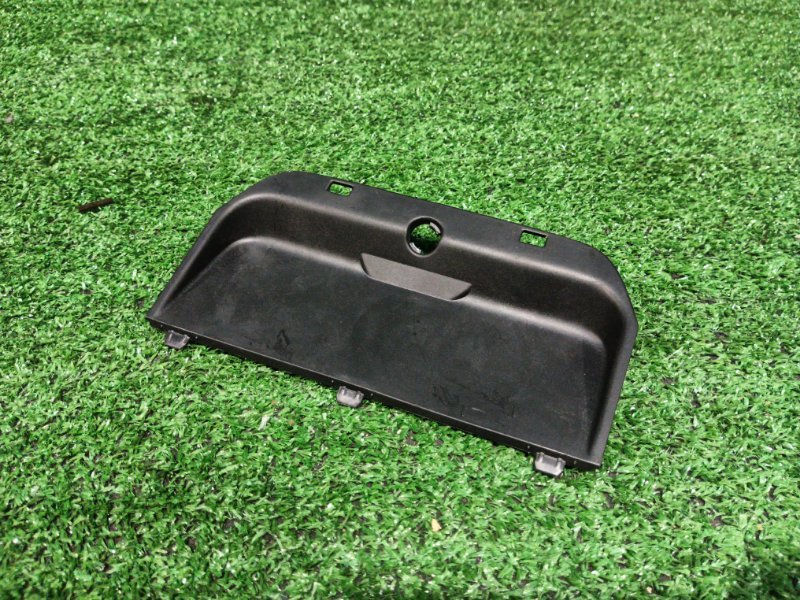 Накладка на центральную консоль Volvo V70 B4204T 2016 (б/у)