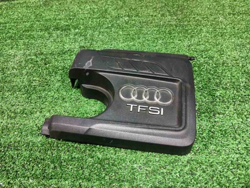 Крышка на двигатель декоративная Audi A3 CXS 2013 (б/у)