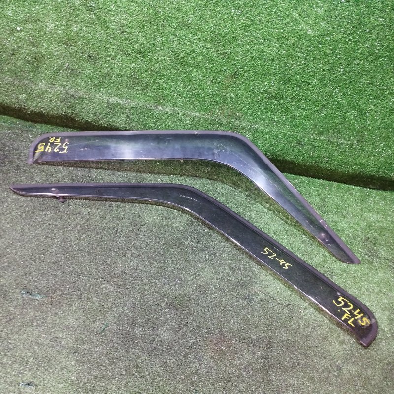 Ветровик Nissan Clipper U72T 3G83 передний (б/у)