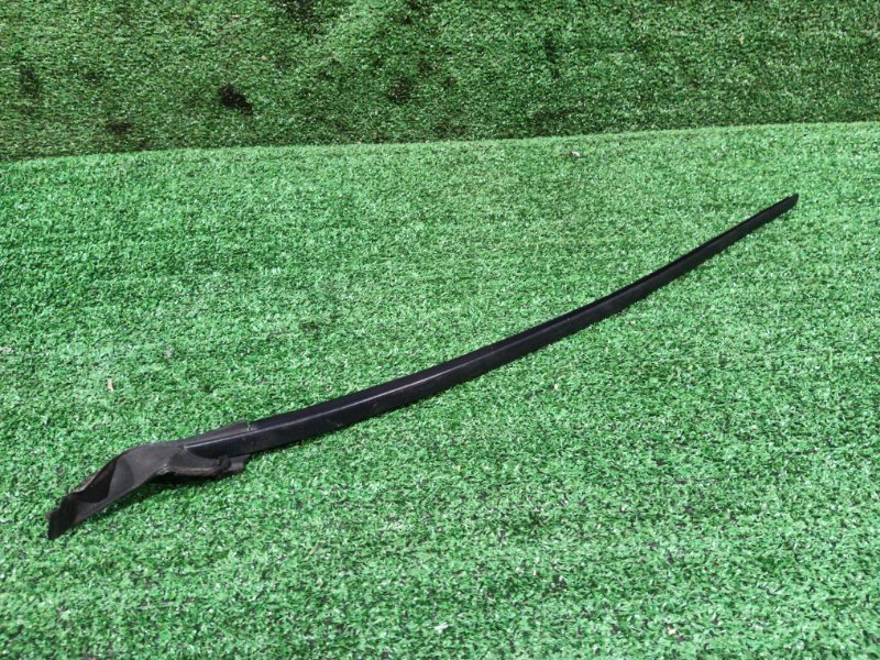 Молдинг лобового стекла Toyota Crown GRS181 4GR-FSE 2005 левый (б/у)