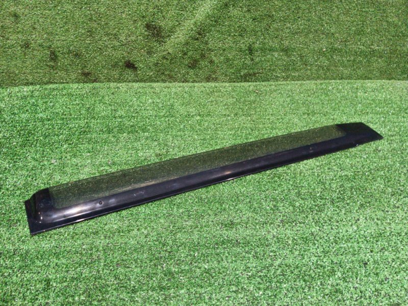 Ветровик Toyota Voxy ZRR70 3ZR-FE 2010 задний правый (б/у)