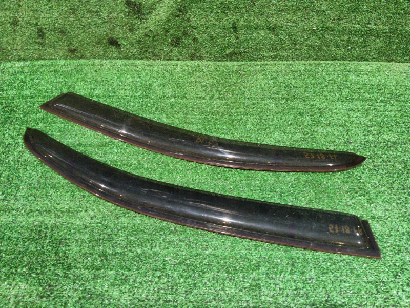 Ветровик Nissan NV200 VM20 HR16DE 2013 передний (б/у)