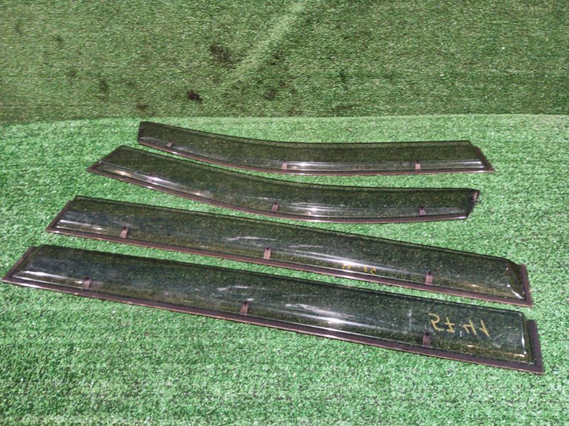 Ветровик Nissan Serena NC25 MR20DE 2006 (б/у)