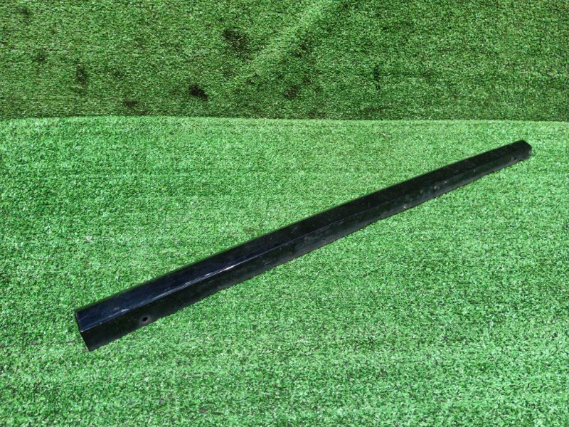 Молдинг двери Volvo V70 B4204T 2016 передний правый (б/у)