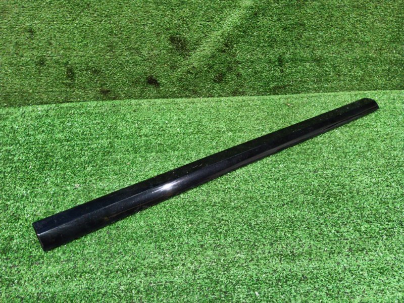 Молдинг двери Volvo V70 B4204T 2016 передний левый (б/у)