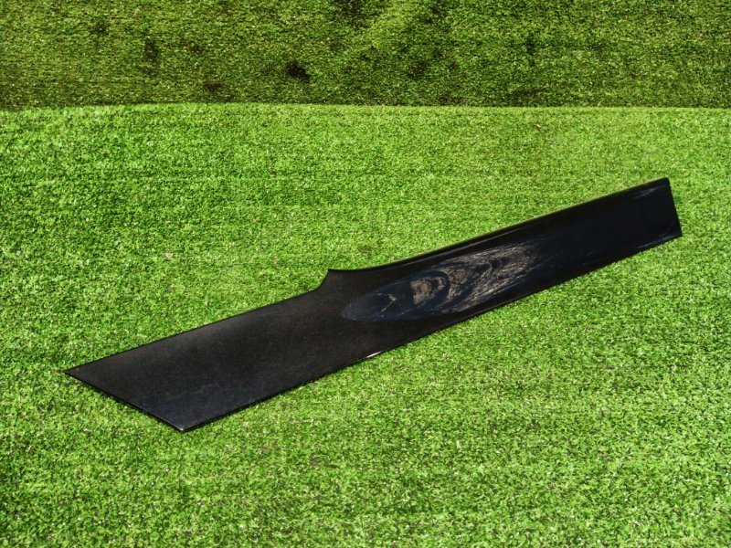 Накладка на крыло Toyota Voxy ZRR70 3ZR-FE 2010 задняя правая (б/у)