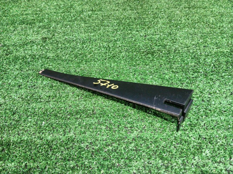 Накладка Honda Stepwgn RK1 R20A 2012 левая (б/у)