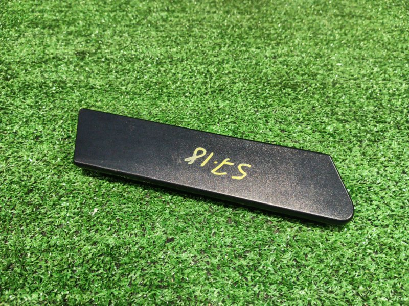 Уголок крыла Nissan NV200 VM20 HR16DE 2013 правый (б/у)