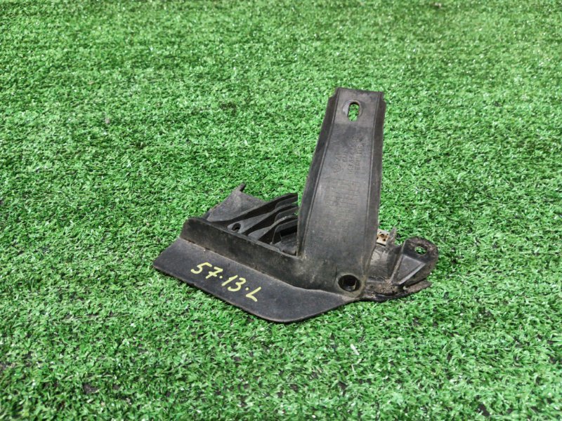 Брызговик Volkswagen Golf 5M1 CAX 2008 левый (б/у)