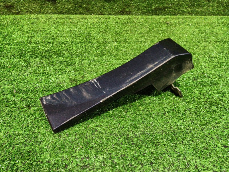 Накладка на крыло Toyota Voxy ZRR75 3ZR-FAE 2008 передняя правая (б/у)