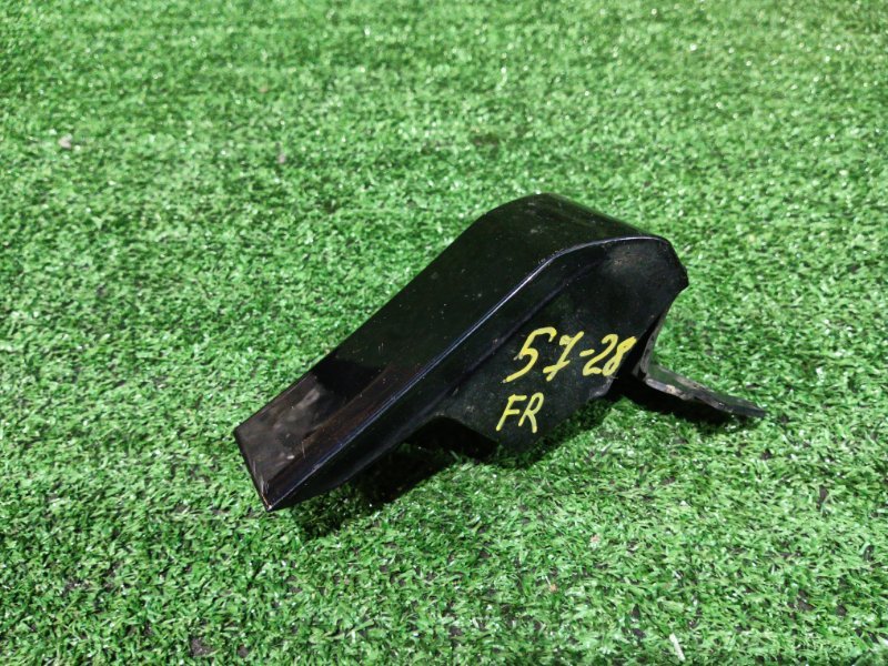 Накладка на крыло Toyota Voxy ZRR70 3ZR-FE 2010 передняя правая (б/у)