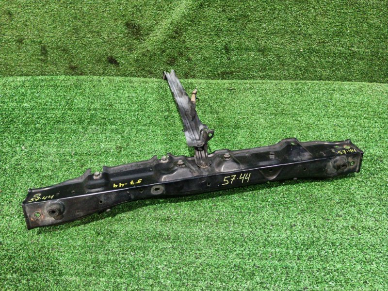 Рамка радиатора Toyota Voxy ZRR70 3ZR-FE 2008 (б/у)