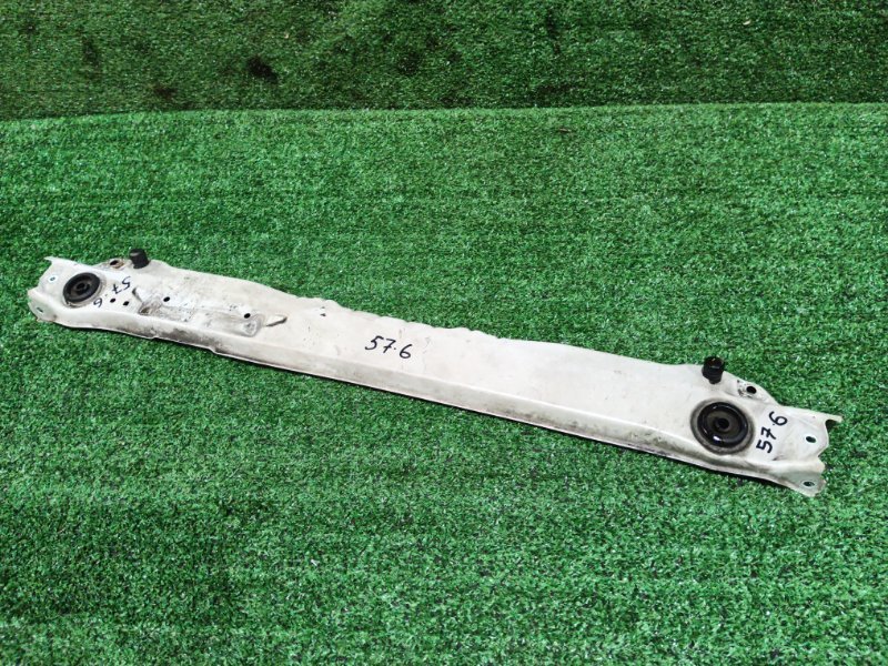 Рамка радиатора Mitsubishi Colt Z21A 4A90 2010 (б/у)