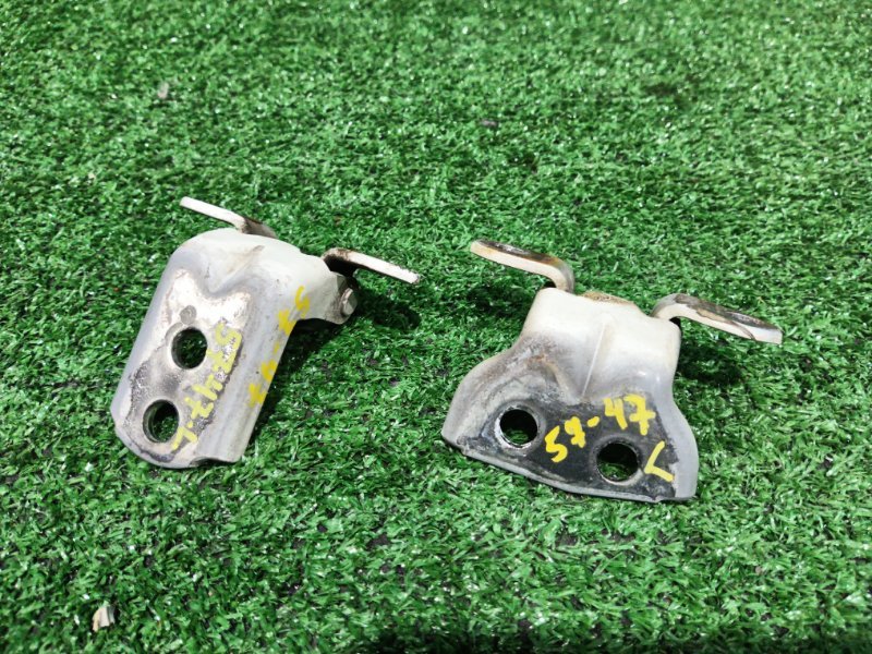 Кронштейн двери Nissan March AK12 CR12DE 2008 левый (б/у)