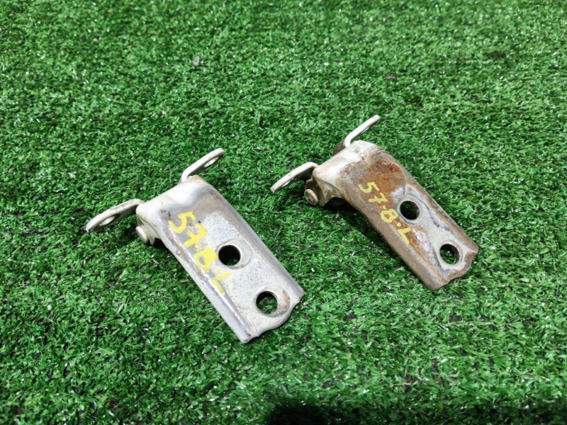 Кронштейн двери Toyota LiteAce S412M 3SZ-VE 2013 левый (б/у)