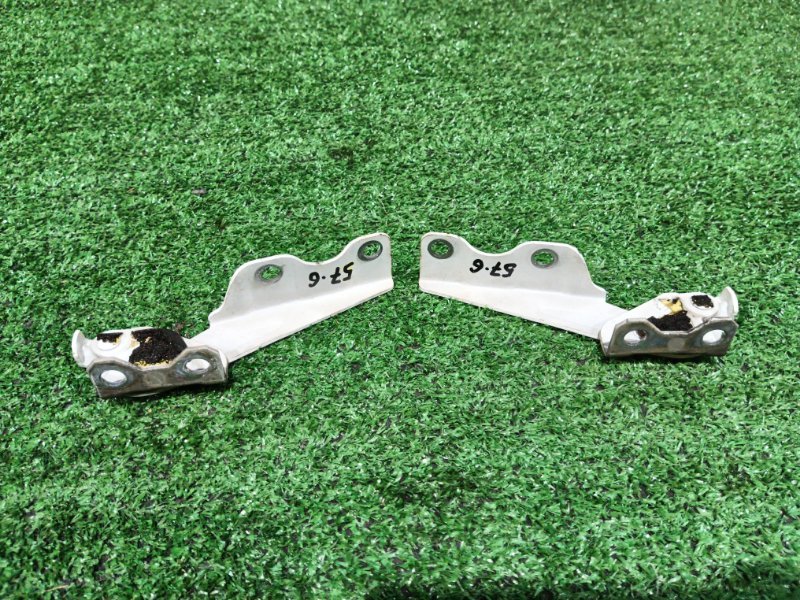 Кронштейн капота Mitsubishi Colt Z21A 4A90 2010 (б/у)