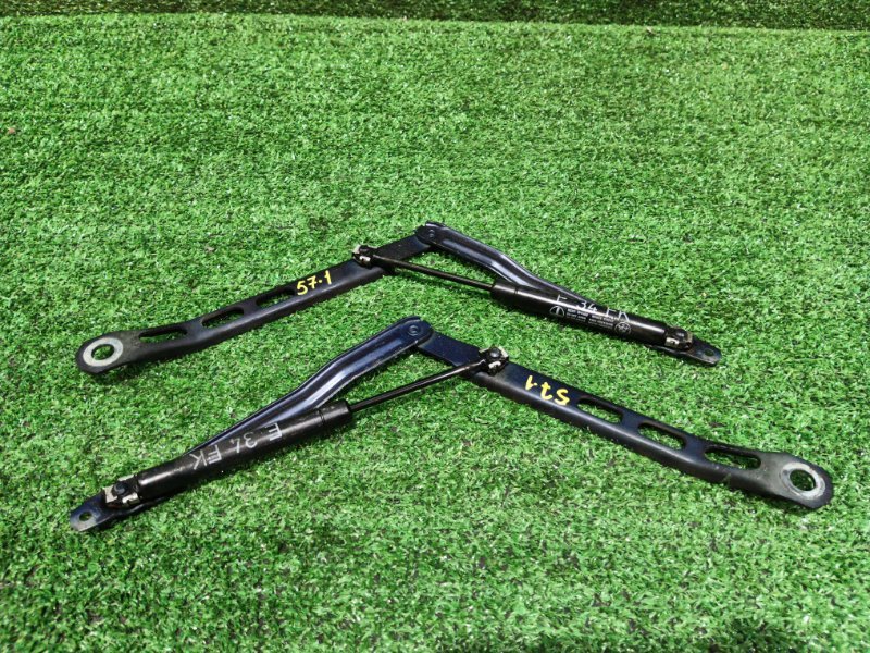 Кронштейн багажника BMW 525i E34 M20B25 1989 (б/у)