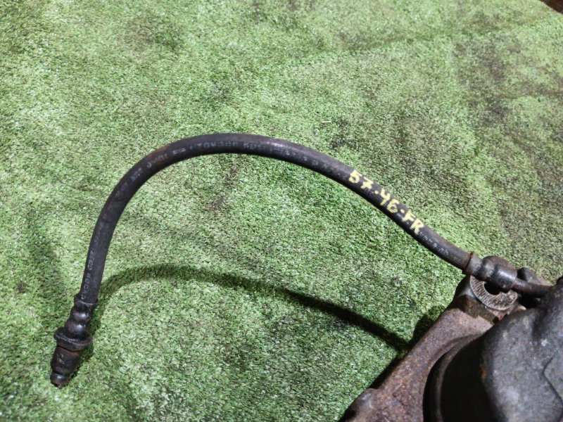 Шланг тормозной Toyota Hiace RZH111 2RZ-E 2002 передний правый (б/у)