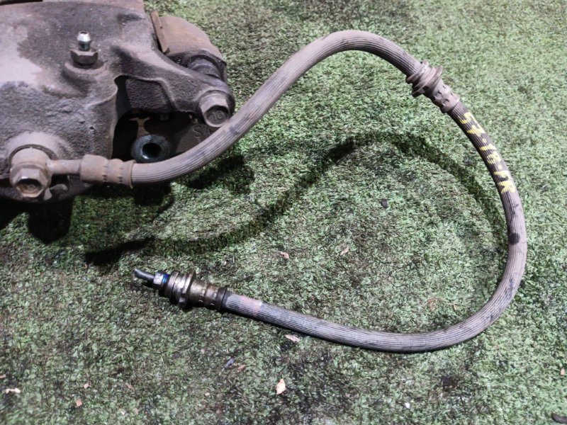 Шланг тормозной Nissan NV200 VM20 HR16DE 2013 передний правый (б/у)