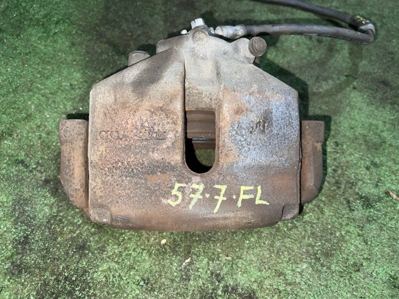 Суппорт Audi A3 8PA CAXC 2003 передний левый (б/у)