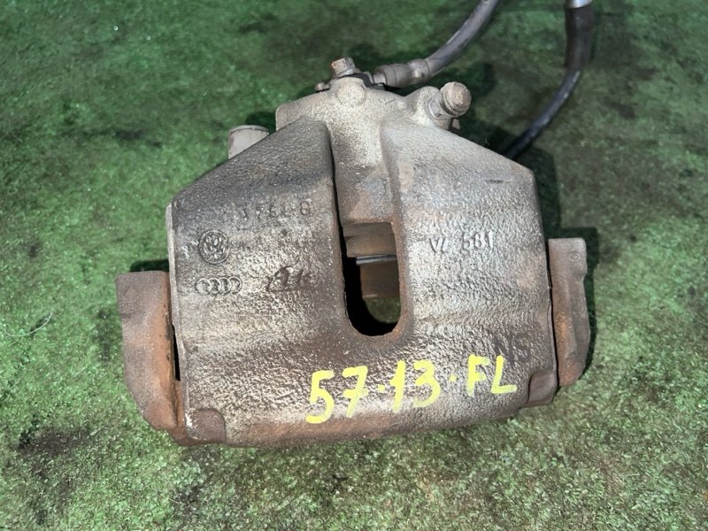 Суппорт Volkswagen Golf 5M1 CAX 2008 передний левый (б/у)