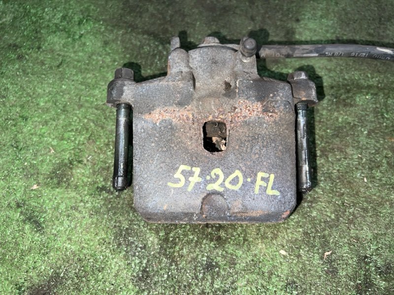 Суппорт Mitsubishi Colt Z21A 4A90 2005 передний левый (б/у)