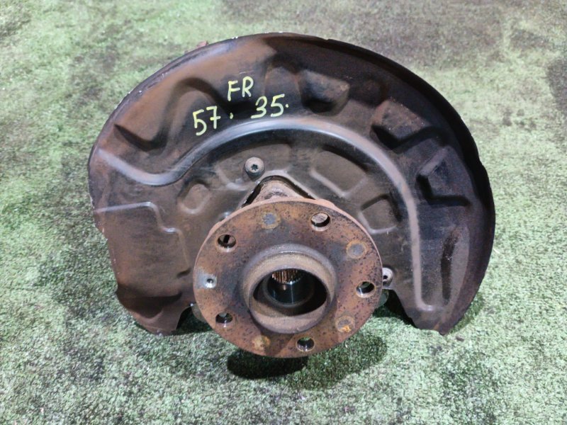 Ступица Audi A3 CXS 2013 передняя правая (б/у)