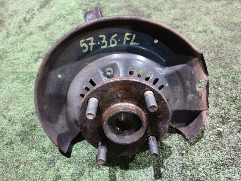 Ступица Toyota Vitz SCP10 1SZ-FE 2004 передняя левая (б/у)