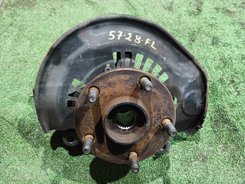 Ступица Toyota Voxy ZRR70 3ZR-FE 2010 передняя левая (б/у)