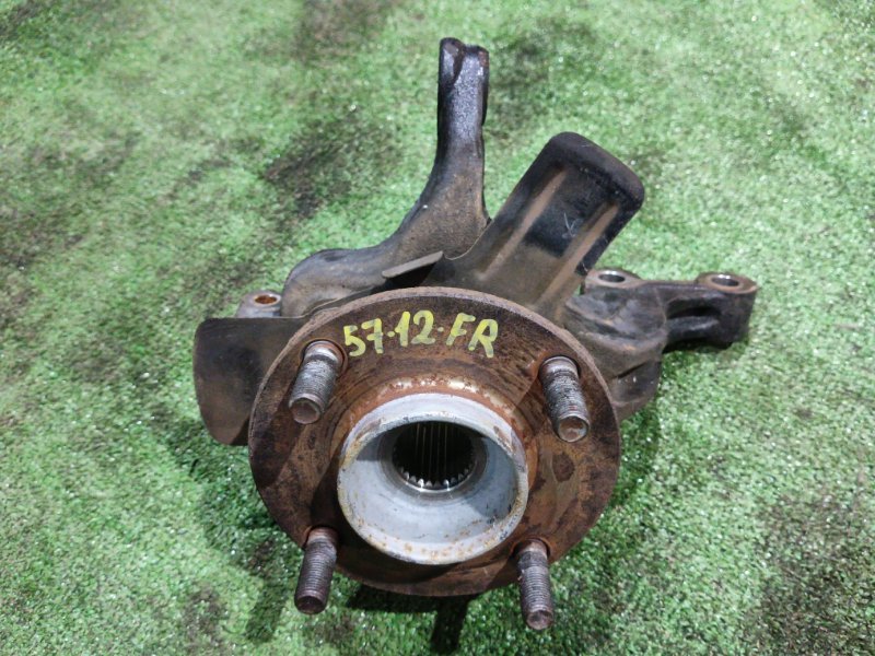 Ступица Nissan NV200 VM20 HR16DE 2012 передняя правая (б/у)