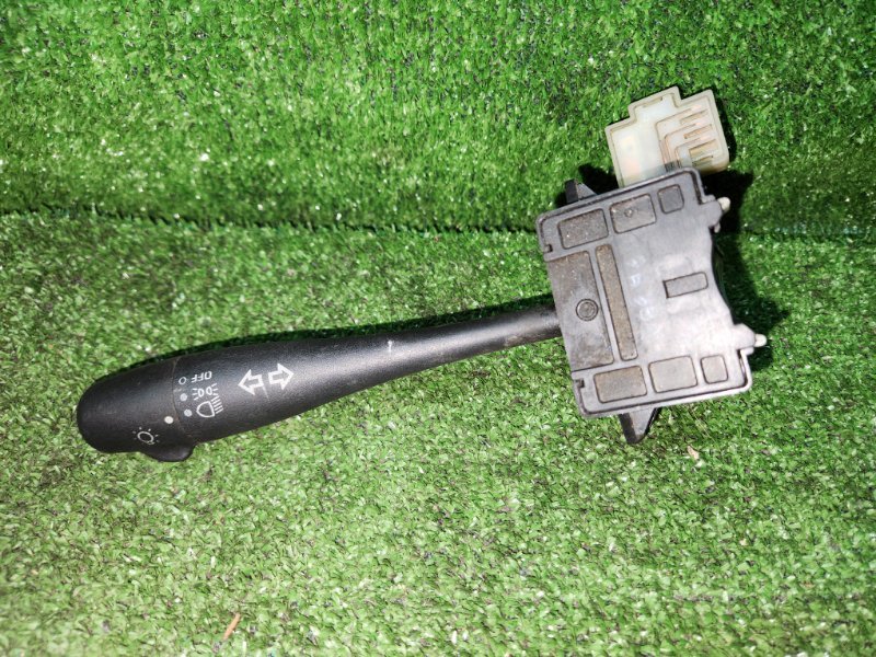 Переключатели подрулевые Nissan Wingroad W10 (б/у)